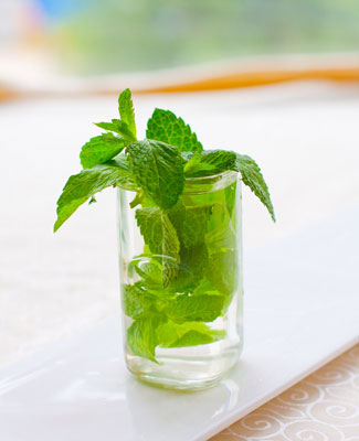8种香味有益健康：薄荷减轻头痛 茉莉助睡眠
