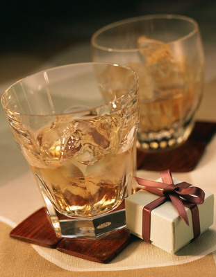 男人喝酒如何才能不伤身？年末应酬应对手册