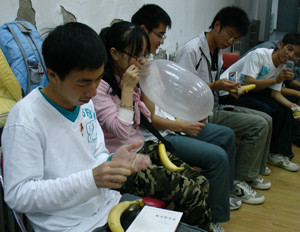 党建达标检查快讯之十四：红十字会开展同伴教育