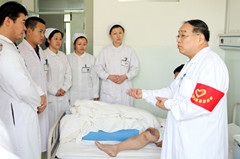 兵团医院北京援疆专家五师义诊