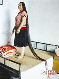 农家女蓄发20年留2.5米长秀发