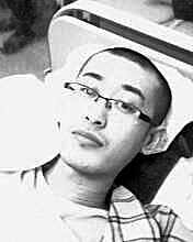 男孩患白血病需高额治疗费 父亲卖完房欲卖肾
