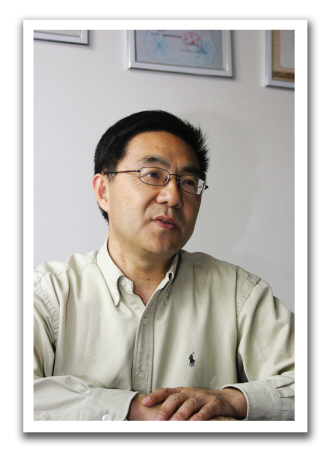 以爱抗艾邵一鸣