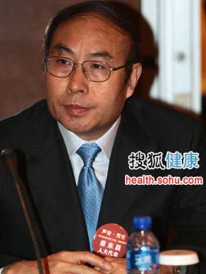 蔡东晨：切实提高药品标准和民族医药产业竞争力