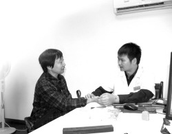 社区是滋润我成长的沃土--记浙江省宁波市招宝山街道社区医生何海勇