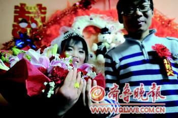 女子与患尿毒症男友在病房举行婚礼