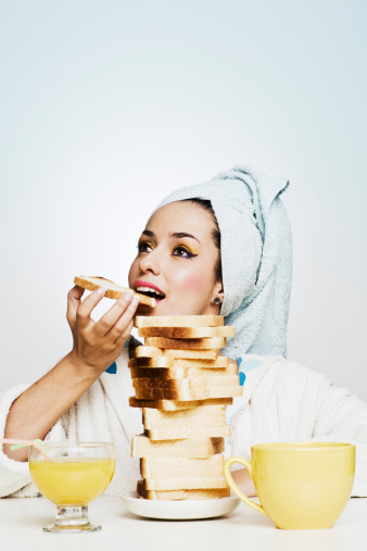 女人不能吃的五大“毁容”食物