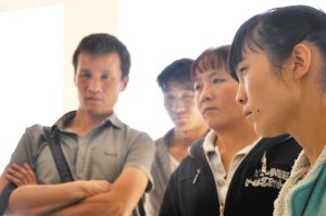 男子住院两天后病逝 家属称曾遭护士摔盘子发火