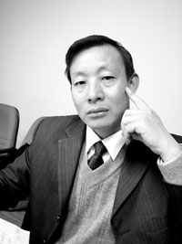 癌症男子采药自疗十年病情好转