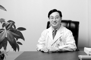 生命美丽 一路有你——记航天中心医院院长杜继臣<BR/>