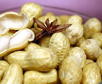 8类人千万少吃花生 小心要命