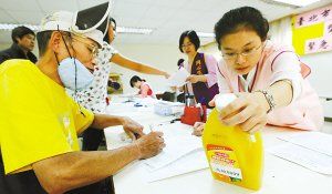 塑化剂潜伏台湾食品业30年女检测员意外发现
