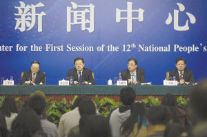 医改办负责人：财政加大投入确保医改顺利实施