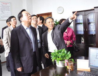 边振甲调研深圳药品安全示范区