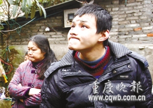 姑姑两次冲进火海救出脑瘫侄儿
