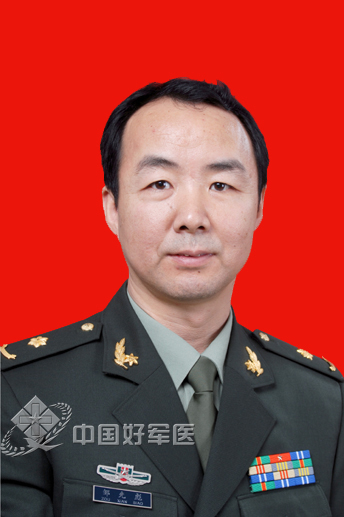 邹先彪—擅长疑难性皮肤病诊疗