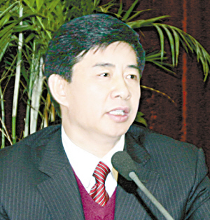 黑龙江省卫生厅厅长赵忠厚——打好农村卫生攻坚战