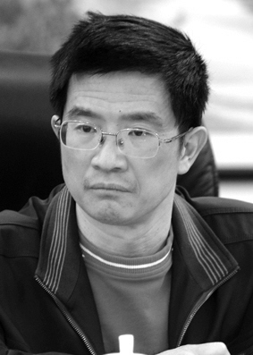将贯彻六中全会精神与工作紧密结合