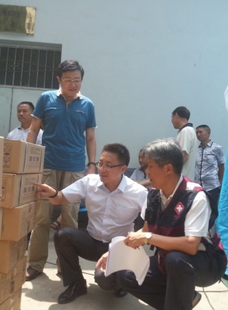 抗震救灾 党员是模范--记环境所消毒检测中心李新武副主任