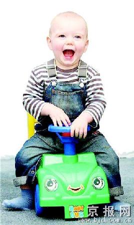 英国男婴心脏停止跳动30分钟后恢复