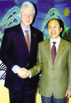 以教学涉足美国中医界