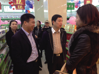 谢子龙率团到怀仁参观交流