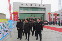 兵团在十三师举办第25个“世界艾滋病日”宣传活动