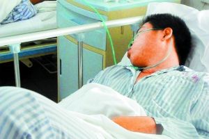 高中生食用有毒药物晕倒 家长称药物系学长提供