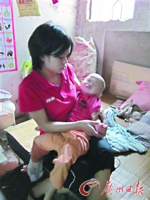 小孩发烧没去正规医院 耽误半个月2岁男孩脑萎缩
