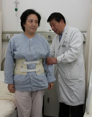 微创治疗腰椎退行性侧弯