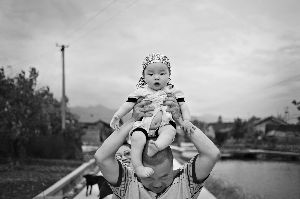 震区43岁母亲患乳腺癌为生子放弃产前治疗