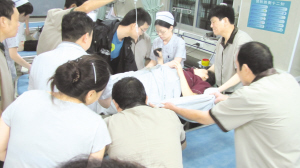 17名伤员获中医药救治