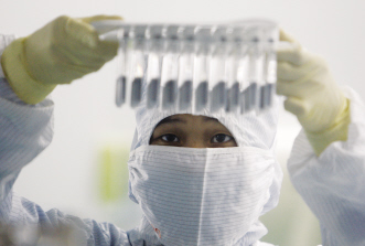 紧急防控甲型H1N1流感疫情