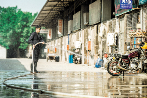 广东活禽市场休市消毒