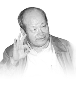 杨德森：校正“失衡的精神世界”