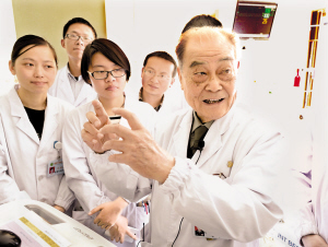 追逐梦想是最大的幸福——记中国工程院院士、南京军区南京总医院副院长黎介寿