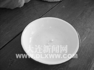 男子从1只海蛎子中吃出5颗珍珠