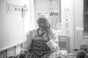 哥哥患白血病 妹妹放弃学业打工筹钱捐骨髓相救