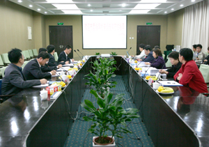 市委指导检查组听取我校学习实践科学发展观活动前期工作情况汇报
