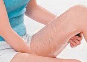 瘦腿护发防雨 保鲜膜的30个妙用