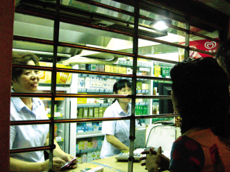 24小时药店，愈夜愈美丽