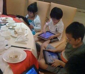 iPad成为儿童视力第一杀手 一个寒假1.0降到0.5