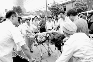 南京爆炸事故造成大量人员伤亡