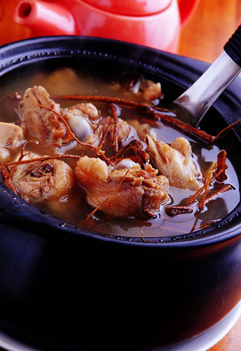 艾草煲鸡汤