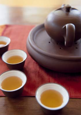健康指南：喝茶养生不宜太浓