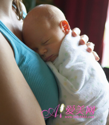 宝宝哪种睡姿最健康