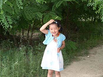 给女儿打精神污染疫苗