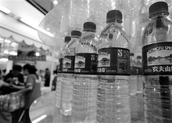 农夫山泉发难怡宝背后：水源之困难解