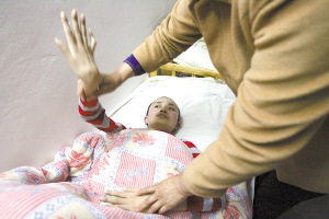 怪病让25岁妈妈生不如死 愿做活体捐赠