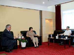 德国专家来我校参观访问